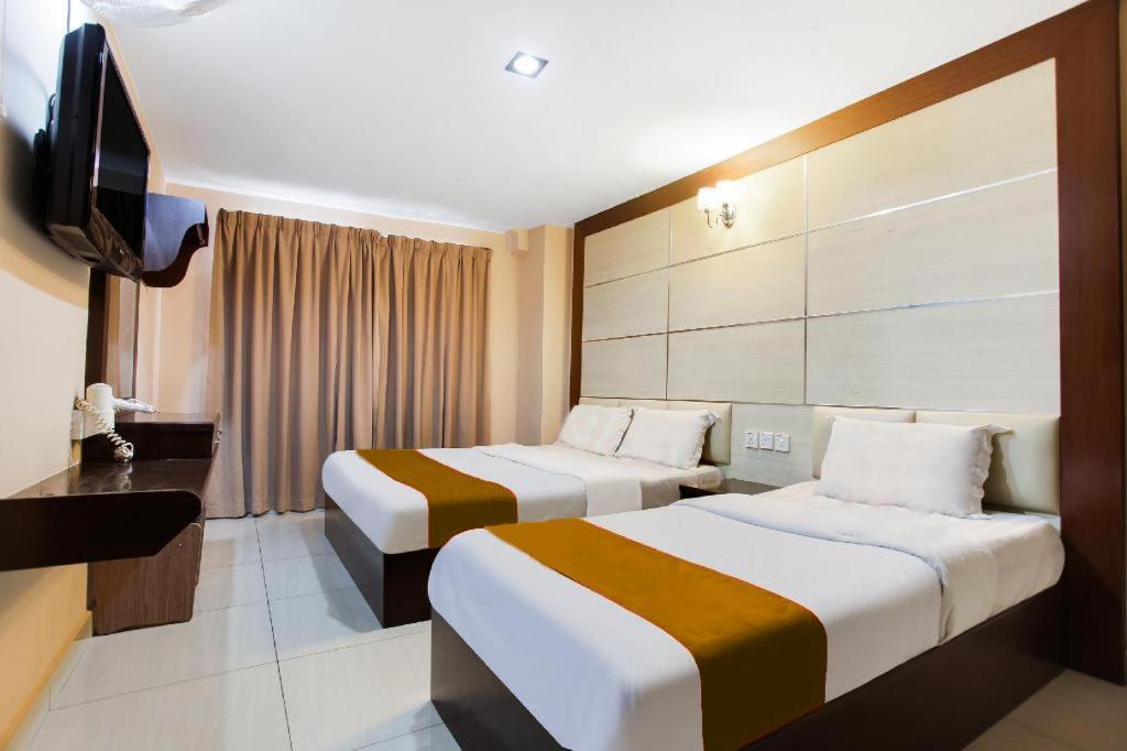 Sejati Hotel Sitiawan Exterior foto